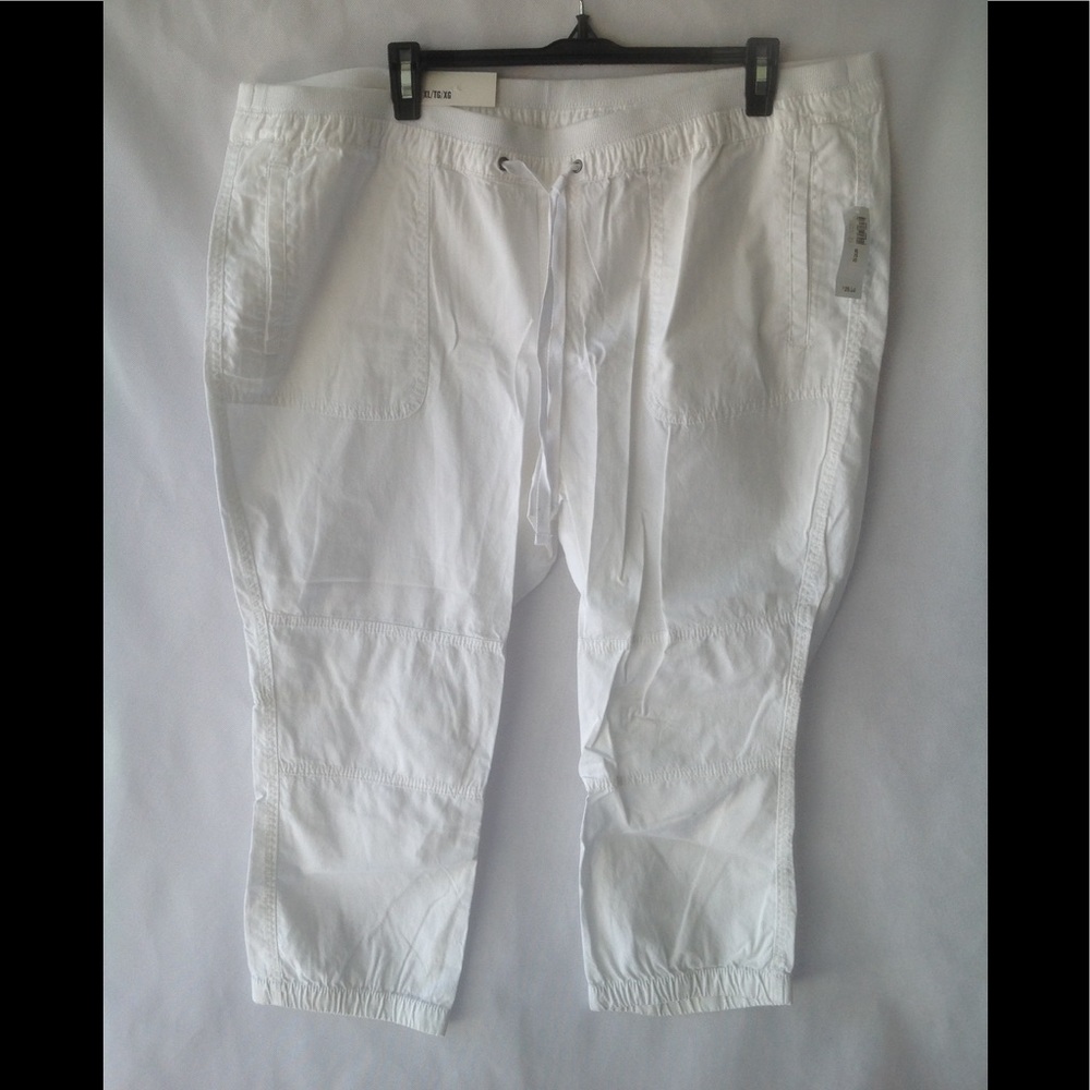 Old Navy Capris - White - Size XL - NWT